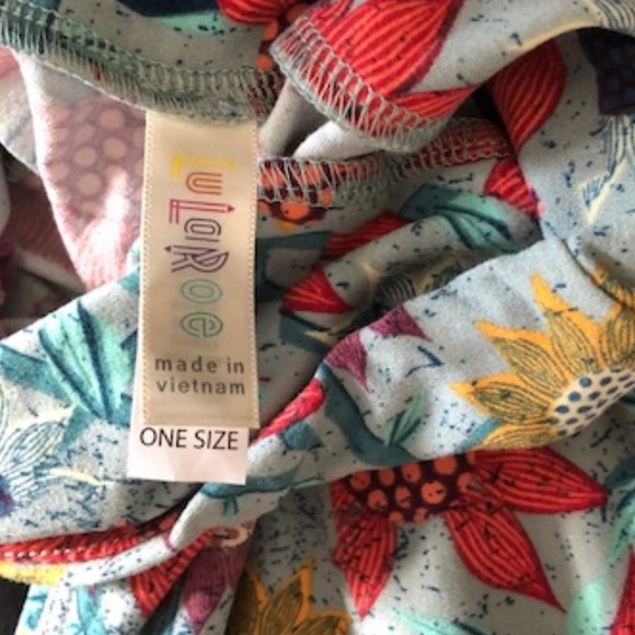 NEW-LuLaRoe Floral Leggings-OS - Picture 3 of 4